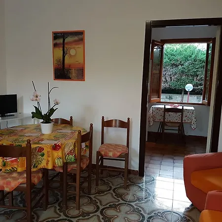Holiday home Carlo V - Villetta Baia Verde *